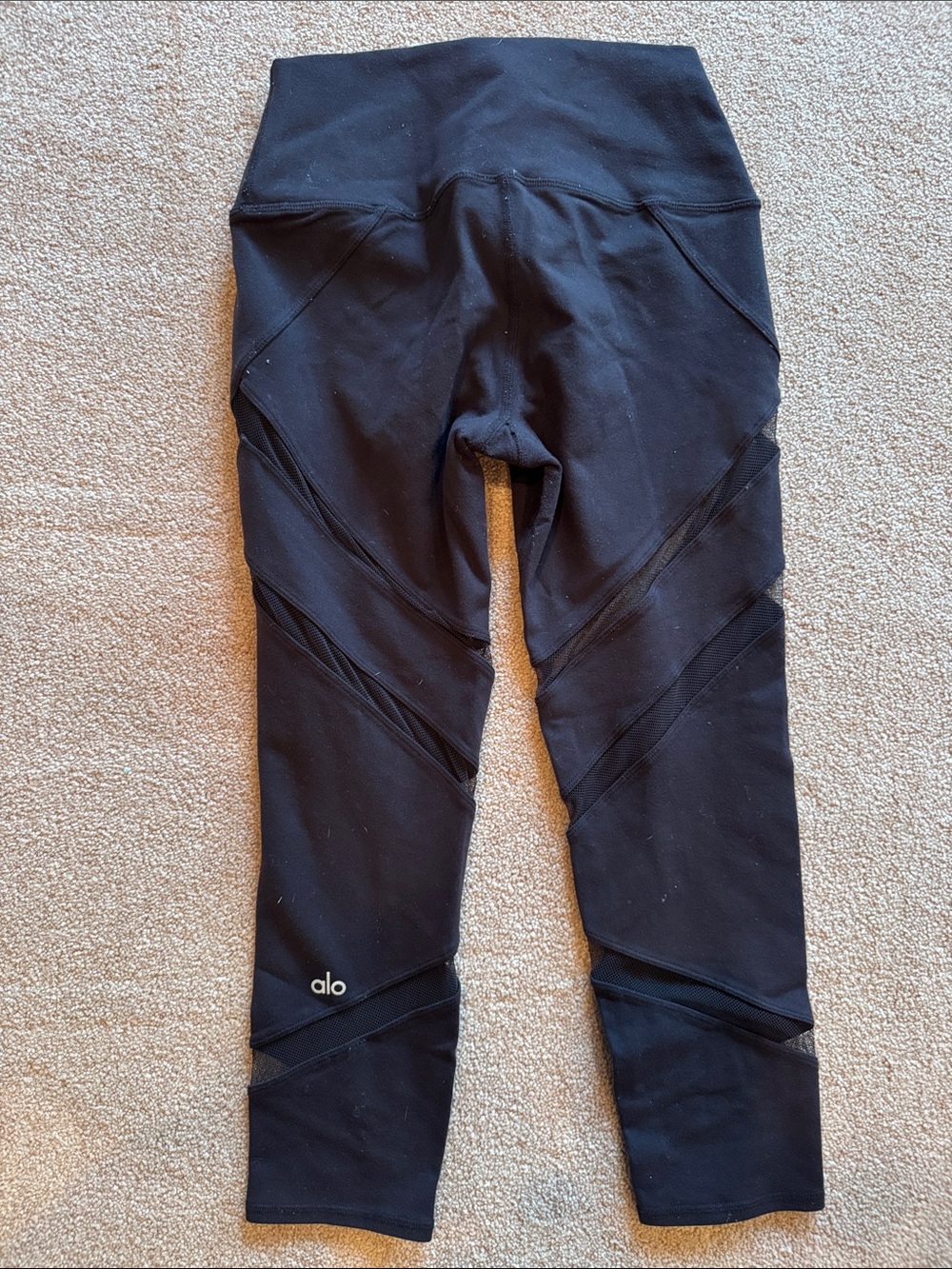 ALO Yoga Capri Black Leggings with Seam Detail